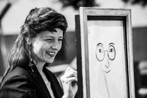 DES YEUX COMME DES HUBLOTS