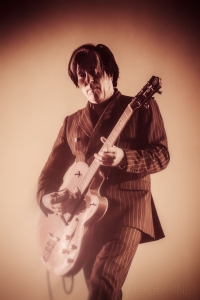 QUEENS OF THE STONE AGE