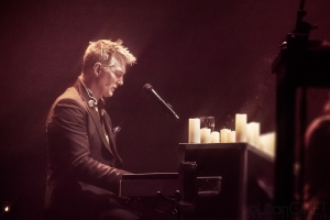 QUEENS OF THE STONE AGE