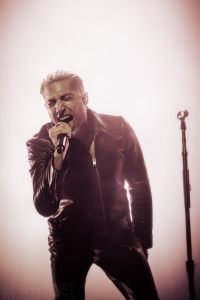 QUEENS OF THE STONE AGE