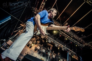 CROSBY, STILLS AND NASH