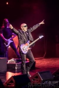 JOE SATRIANI